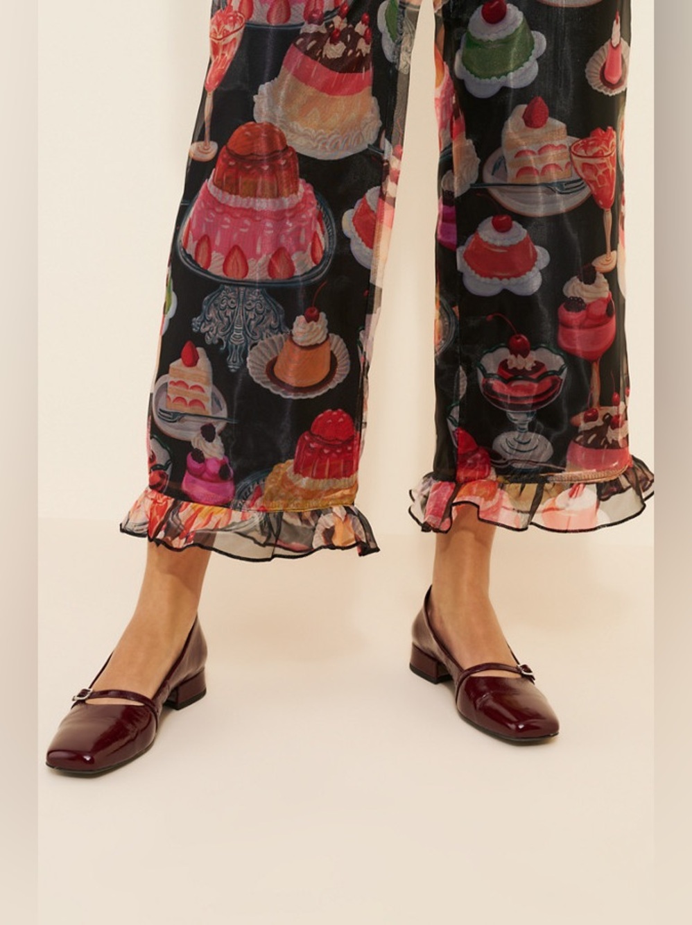 Lisa Says Gah Liora Ruffle Pants in the Dessert Table Print Size 2XL - Picture 5 of 10